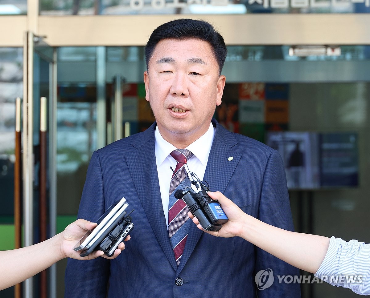 오송참사 첫 재판 출석하는 이범석 청주시장