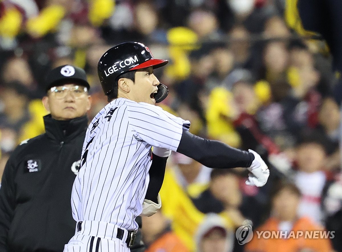 구본혁 '동점 적시타!'