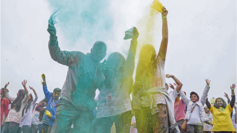 '색채의 향연'…美 버지니아주에서 즐기는 인도 컬러 축제
