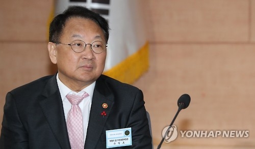 Finance Minister Yoo Il-ho in a file photo. (Yonhap)