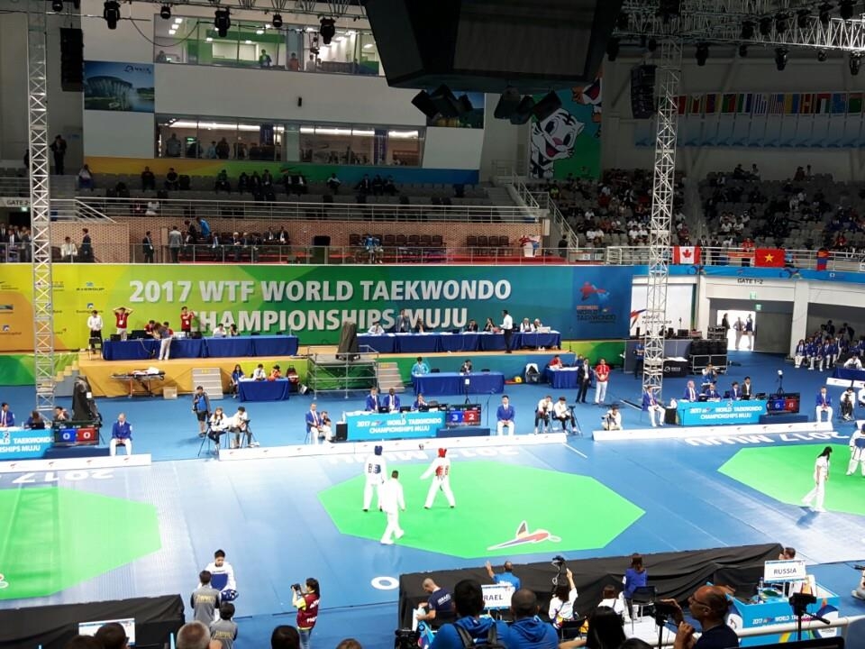 Preliminary matches are underway on the opening day of the 2017 World Taekwondo Federation World Taekwondo Championships at Taekwondowon in Muju, North Jeolla Province, on June 24, 2017. (Yonhap)