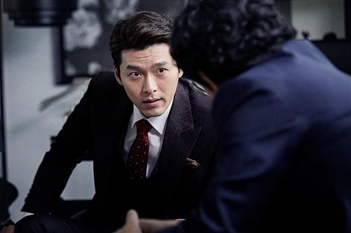 A still cut from "The Swindlers," released by Showbox. (Yonhap)