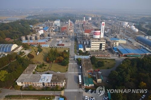 This photo provided by LG Chem Ltd. shows its plant in Naju, 355 kilometers south of Seoul. (Yonhap)
