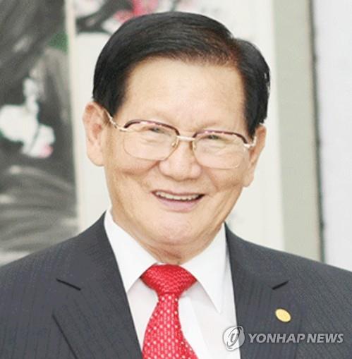 (2nd LD) Shincheonji founder tested for coronavirus, awaits result: religious group