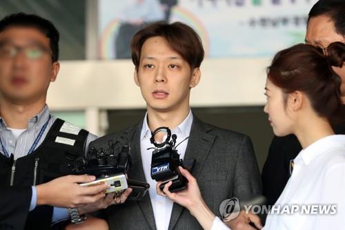 Singer-actor Park Yoo-chun during a police investigation in May, 2019 (Yonhap)