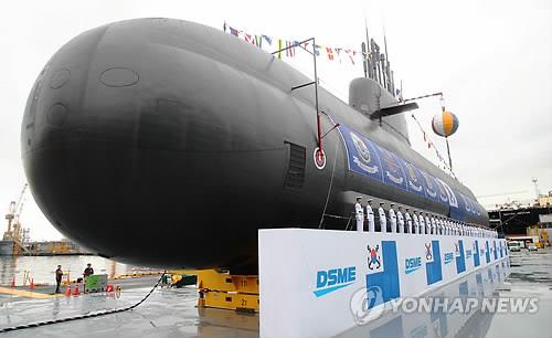 A launching ceremony is held for Dosan Ahn Chang-ho, South Korea's indigenous 3,000-ton submarine, at a shipyard on Geoje Island, 470 kilometers southeast of Seoul, on Sept. 14, 2018. The submarine, named after a highly respected South Korean independence fighter, is the Navy's first homegrown mid-class underwater strategic weapons system. (Yonhap)