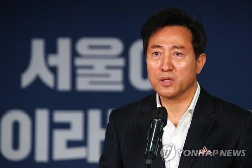 Month before Seoul mayor election, unifying opposition candidacies remains key factor