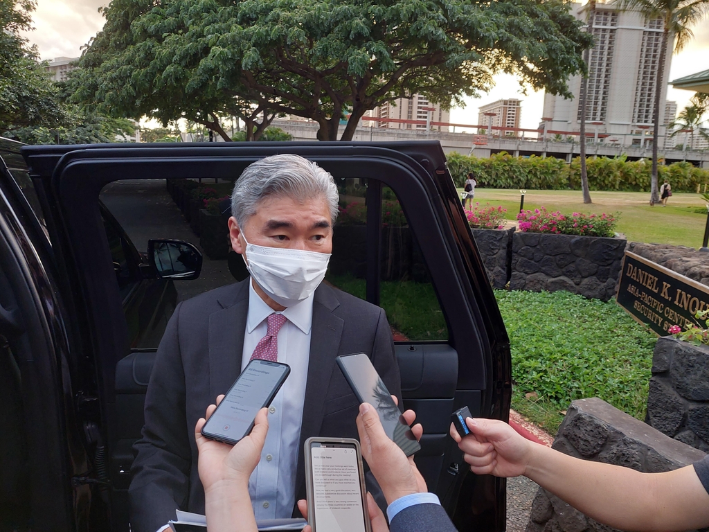 U.S. Special Representative for the DPRK Sung Kim speaks to reporters after holding bilateral and trilateral meetings with his South Korean and Japanese counterparts at the Asia-Pacific Center for Security Studies in Honolulu on Feb. 10, 2022. (Yonhap)