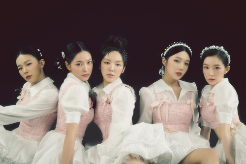 Red Velvet wants to be 'queen of all seasons,' not just 'summer queen' -  The Korea Times