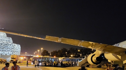 (LEAD) Korean Air plane makes emergency landing in Azerbaijan after engine defect