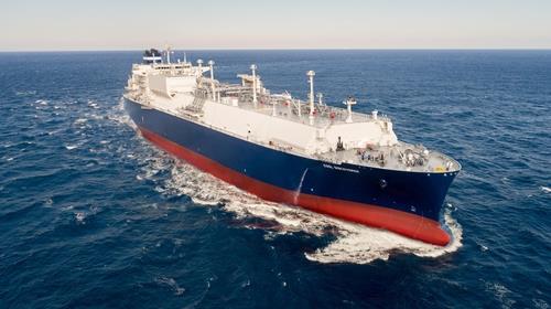 A liquefied natural gas carrier built by Korea Shipbuilding & Offshore Engineering Co. (PHOTO NOT FOR SALE) (Yonhap) 