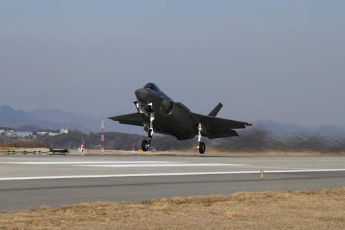 S. Korea, U.S. hold joint air drills involving F-22, F-35 stealth fighters