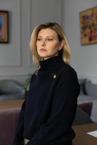 (LEAD) (Yonhap Interview) First lady Zelenska invites Yoon to Ukraine, urges against war fatigue