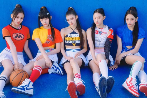 K-pop girl group NewJeans is seen in this photo provided by ADOR. (PHOTO NOT FOR SALE) (Yonhap)