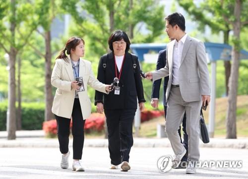 Defense ministry official grilled again over alleged power abuse