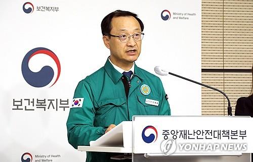 Deputy Health Minister Jun Byung-wang speaks during a briefing in the central administrative city of Sejong on June 3, 2024. (Yonhap)