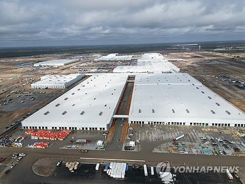 This undated file photo provided by the government of Georgia shows Hyundai Motor Co.'s production line under construction in the U.S. state. (PHOTO NOT FOR SALE) (Yonhap)