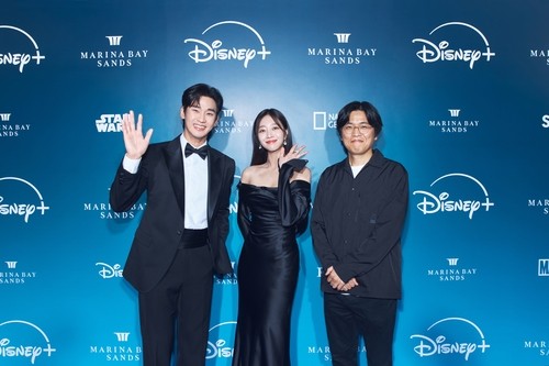 (From L to R) Kim Soo-hyun, Cho Bo-ah and Park Hyun-sok pose for photos, in this file photo provided by The Walt Disney Co. on Nov. 21, 2024. (PHOTO NOT FOR SALE) (Yonhap)