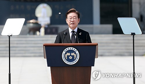 franetic-digital-marketing President Lee Jae-myung delivers a speech at Seoul National Cemetery on the celebration of the 70th Memorial Day on June 8, 2025. (Yonhap)