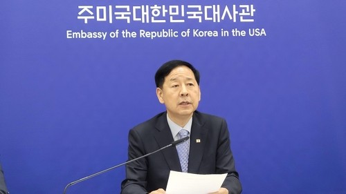 (LEAD) Top Korean negotiator says shipbuilding proposal contributes most to reaching trade deal with U.S.