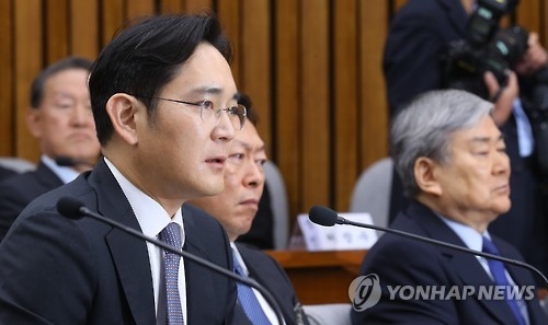 聴聞会で発言する李副会長＝６日、ソウル（聯合ニュース）