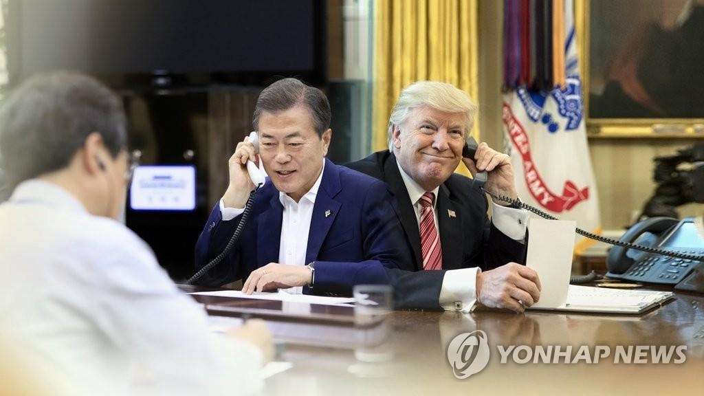 韓米首脳が電話会談　朝米会談の結果について意見交換