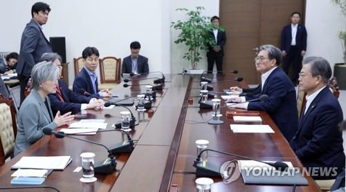 韓国人１９人不明のままの沈没事故　ハンガリーとの緊密連携指示＝文大統領