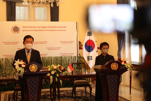 インドネシア大統領「韓国の投資に満足」　鄭義溶外相と面会