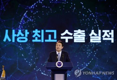 韓国大統領「２６年に世界５大輸出国に」　大幅な支援拡大表明