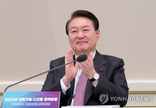 韓国初の月探査衛星が軌道投入成功　尹大統領「世界７大宇宙強国に」
