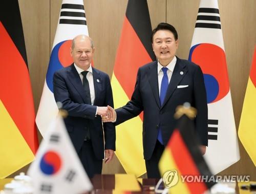 尹大統領　ドイツ首相と会談＝北朝鮮の非核化など巡り協力強化で一致
