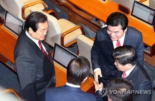 김무성, 원유철 '핵무장론'에 "개인 생각" 선그어 - 2