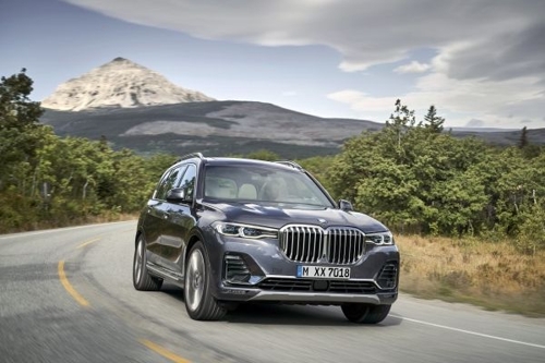 BMW 'X7'
