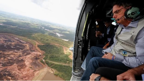 브라질, 댐 붕괴사고 실종자 수색에 박차…"아직 희망 있어"