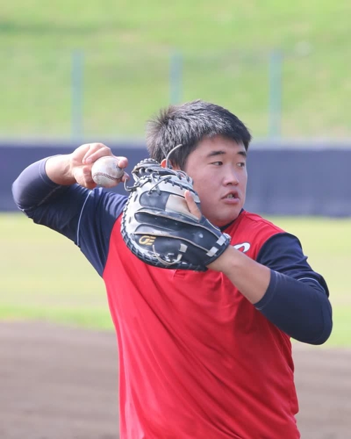 훈련 중인 롯데 김준태