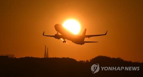 4월 국제선 유류할증료 또 오른다…최고 6만1천200원 더 내야