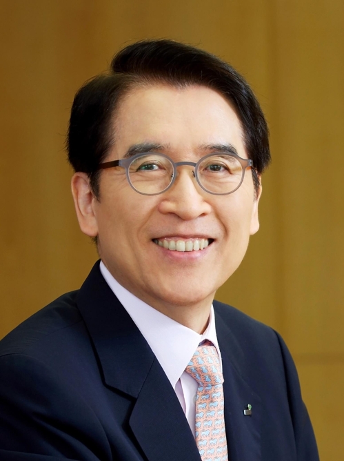신창재 교보생명 회장, '사람중심 기업가정신 대상' 수상