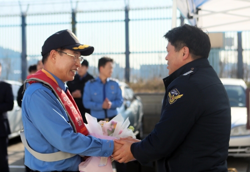 [휴먼n스토리] 정년퇴직 앞두고도 출동임무 완수…부산 해경 3001함장