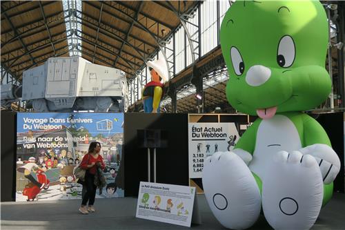 이달 11∼20일 벨기에 브뤼셀에서 열리는 '브뤼셀 국제만화축제'에 전시된 한국웹툰 [주벨기에유럽연합 한국문화원 제공. 재판매 및 DB 금지]