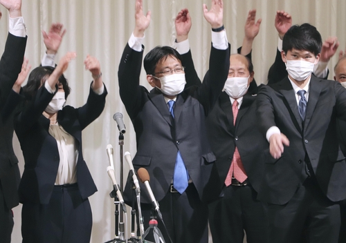 일본 수도권 지사 선거서 야권 후보가 집권당 추천 후보 눌러