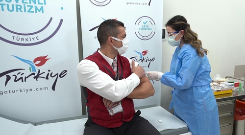[여행소식] 터키, 관광업 종사자 대상 백신 접종 시작