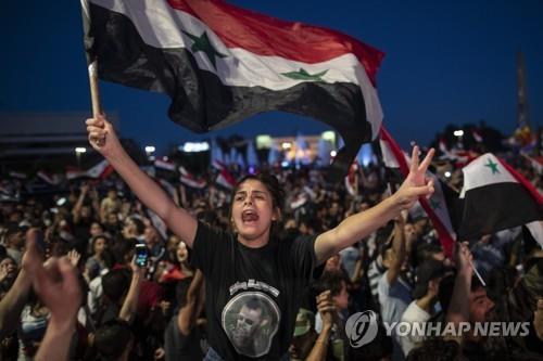 시리아 국민은 내전에 신음하는데…30년 장기집권 나선 알아사드