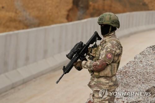 이란 국경 지키는 터키 군인