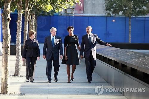 9·11 테러 10주기 행사에 참석한 오바마, 부시 전 대통령 부부
