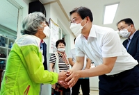 류태호 태백시장 3개월간 경로당 방문 