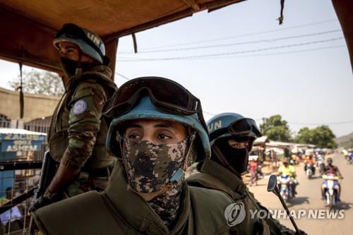 지난해 12월 중앙아프리카공화국 수도 방기 외곽을 순찰하는 유엔 평화유지군