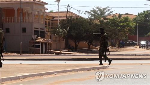 기니비사우 정부청사 주변 격렬한 총성…"쿠데타 기도"(종합)