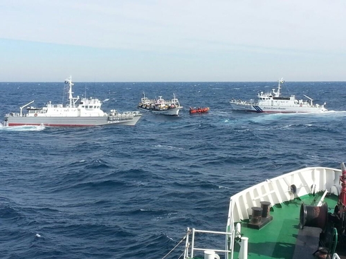 남해해경 "어업협정선 주변 해역 전략순찰로 해양 주권 강화"