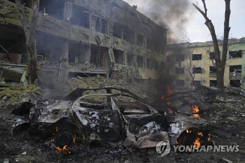 러시아군 폭격으로 파괴된 우크라이나 병원