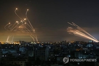 팔' 가자지구서 이스라엘로 로켓 발사…